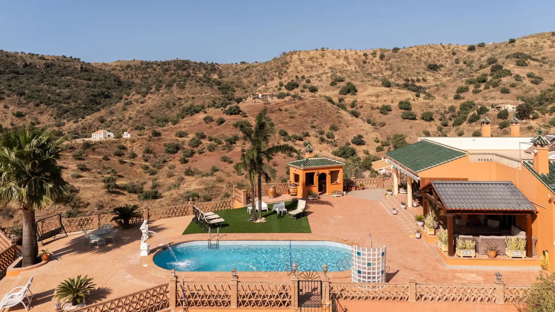 Finca rústica en venta en Almogía
