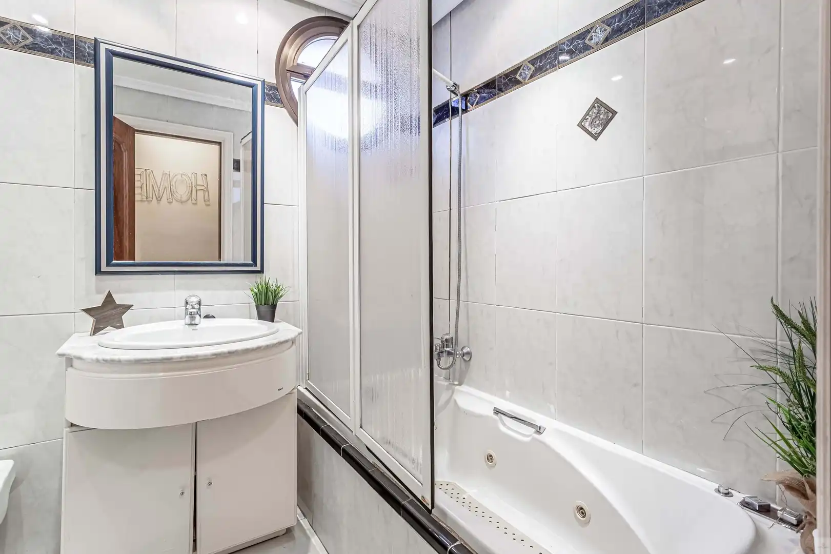 Bathroom of Flat for sale in Majadahonda  with Heating, Terrace and Storage room