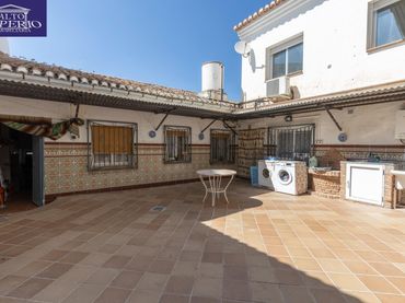 Casa in vendita a La Zubia Ciudad