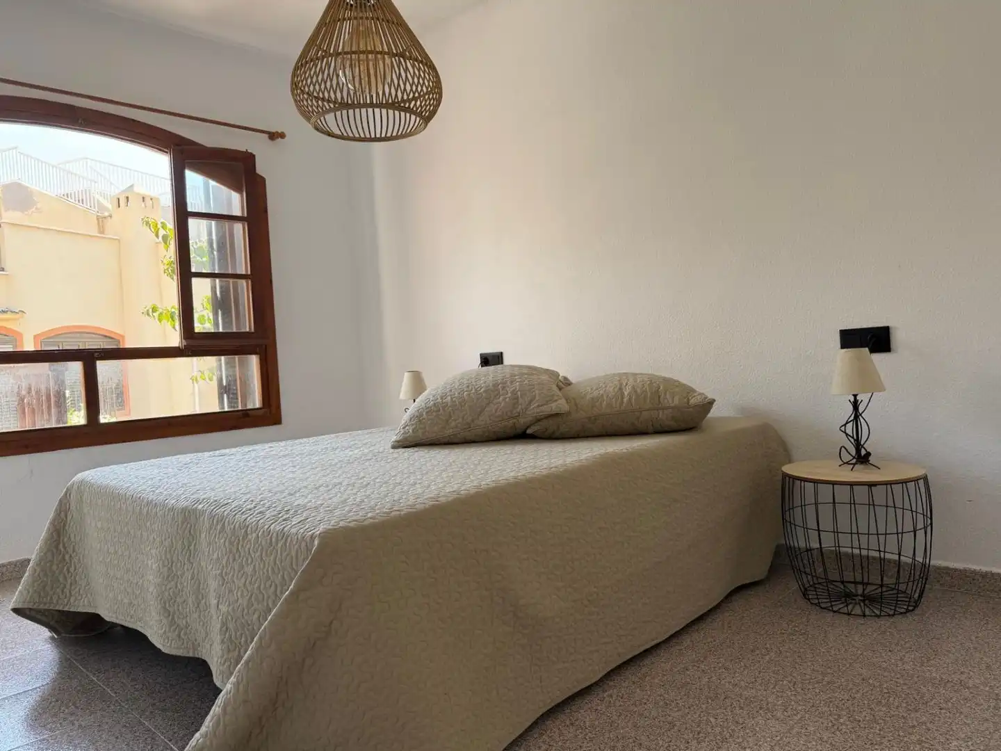Dormitori de Casa adosada en venda en Torrevieja amb Aire condicionat, Terrassa i Traster