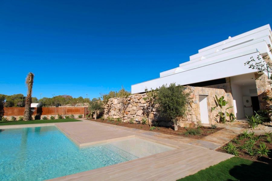 Piscina de Apartament en venda en Orihuela amb Aire condicionat, Terrassa i Traster