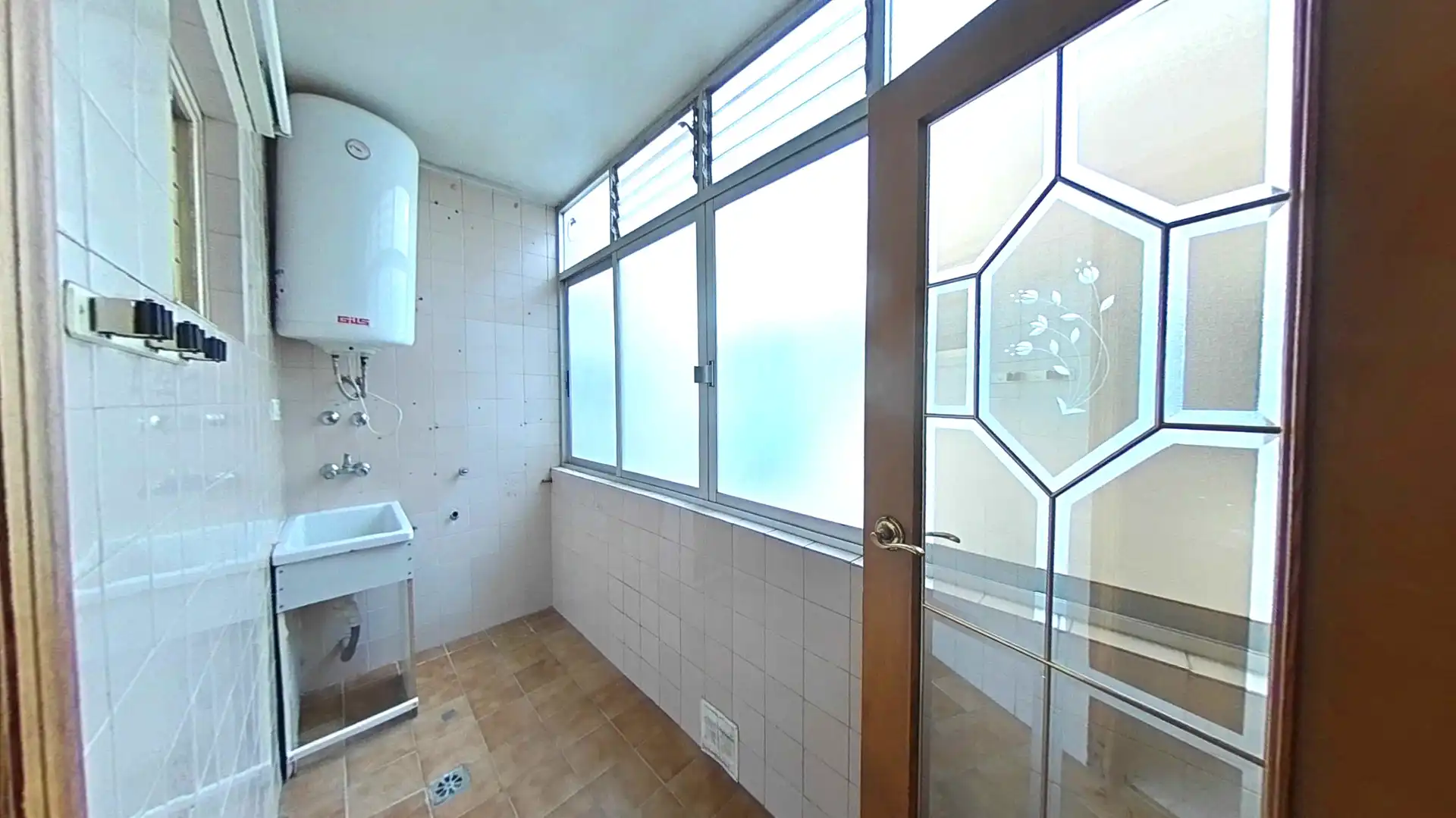 Badezimmer von Wohnungen zum Verkauf in Elche / Elx mit Klimaanlage und Balkon
