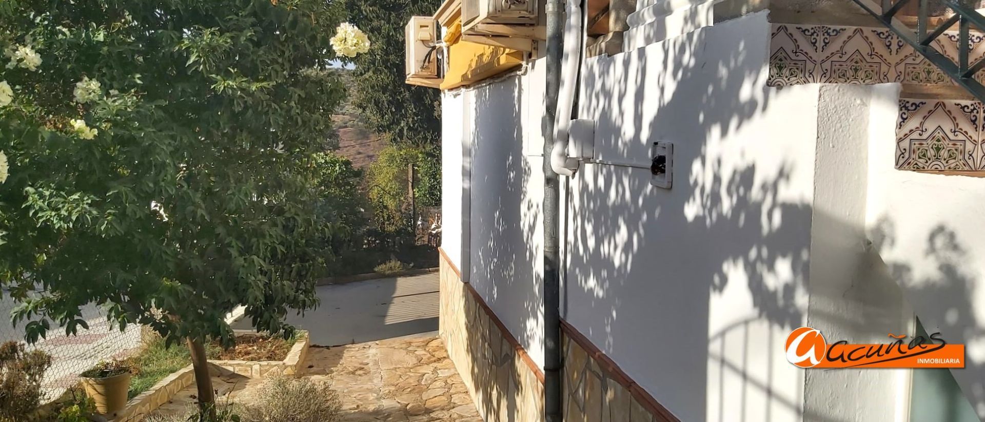 Vista exterior de Casa o xalet en venda en Villanueva de Algaidas amb Traster i Piscina