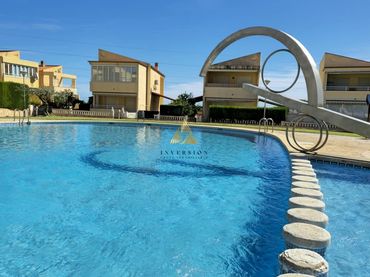Villa con piscina in vendita a CAMI CERVERA  ALMENDROS 1