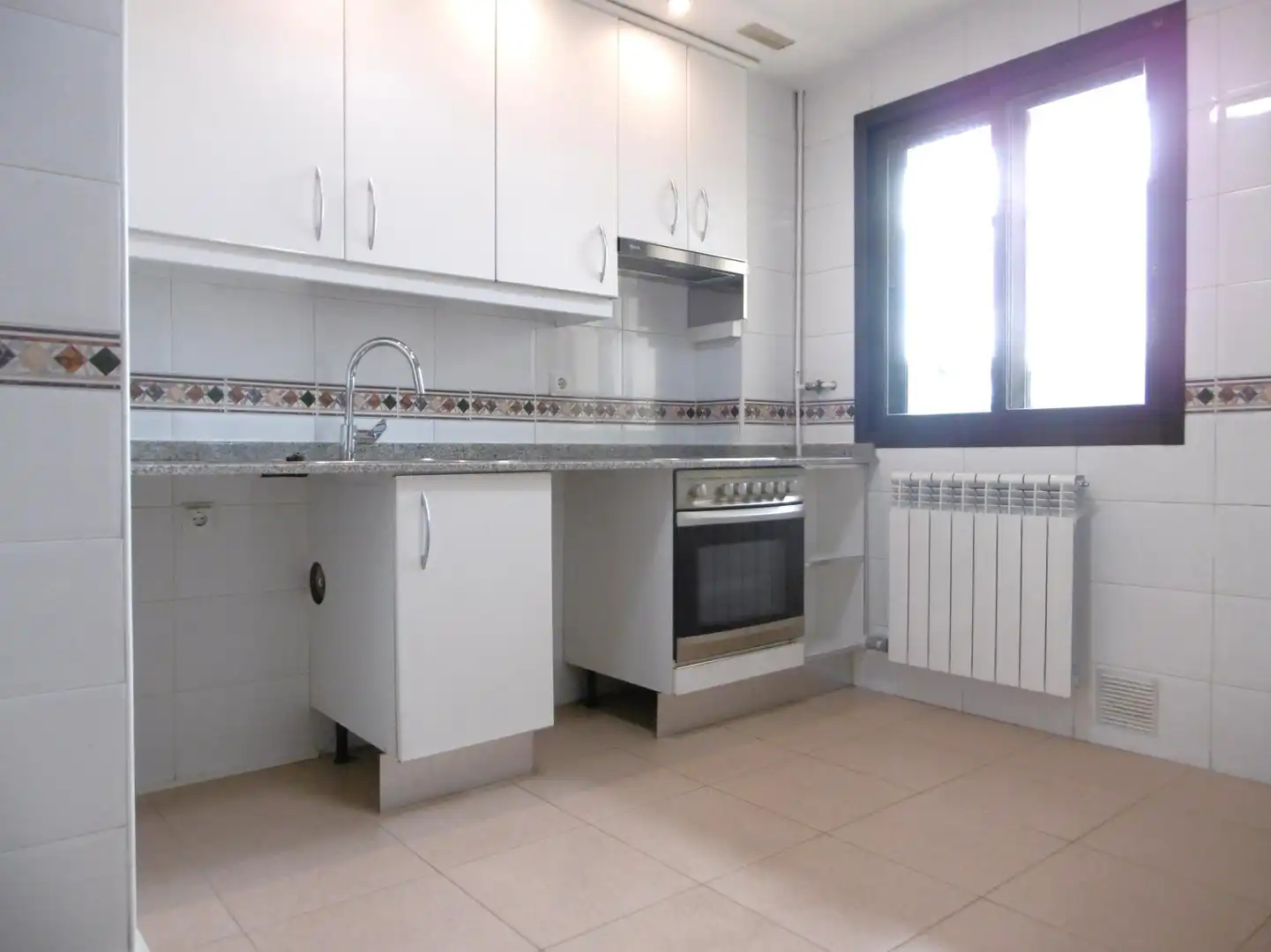Küche von Wohnung zur Miete in Valladolid mit Heizung und Abstellraum