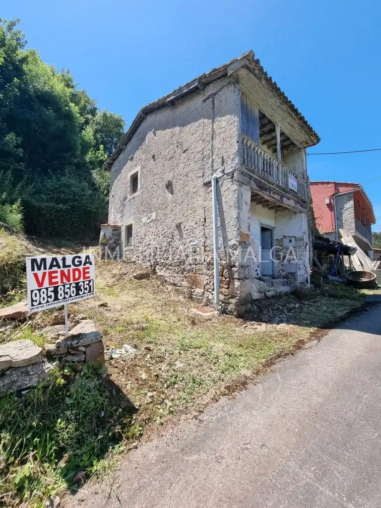 Casa o xalet en venda en Colunga amb Jardí privat