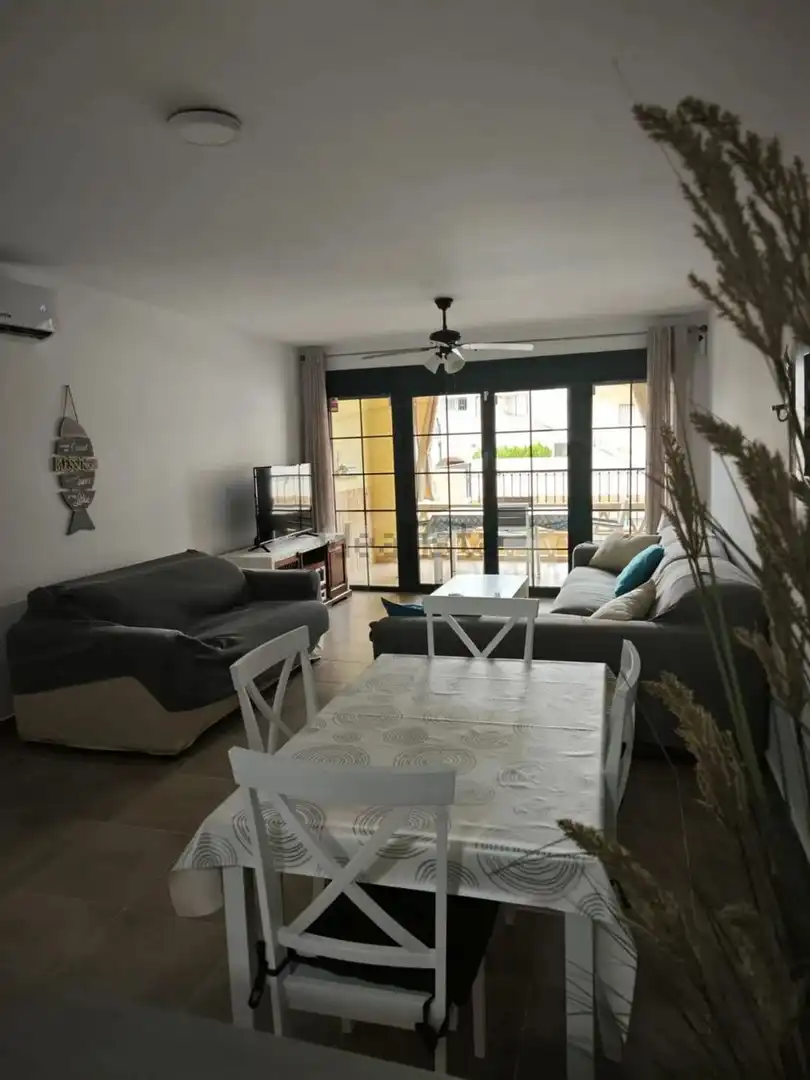 Sala de estar de Piso en venta en Cuevas del Almanzora con Aire acondicionado, Terraza y Piscina