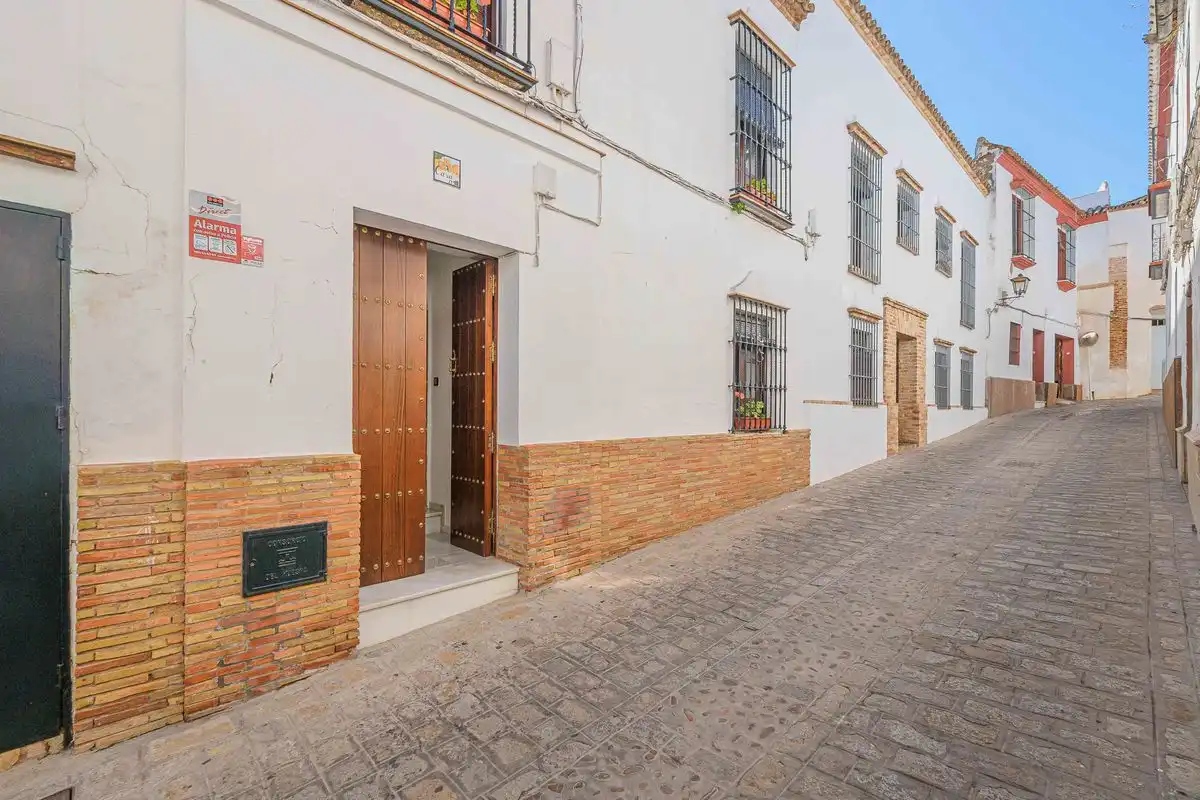 Casa adosada en venda a C. San Teodomiro, Carmona