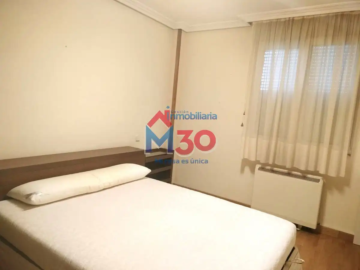Dormitori de Apartament en venda en Miranda de Ebro amb Calefacció i Traster