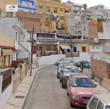 House or chalet for sale in Calle TARIFA, Mangas Verdes - Las Flores - Parque del Sur