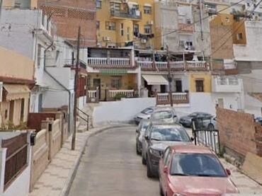 Casa en venda a Calle TARIFA
