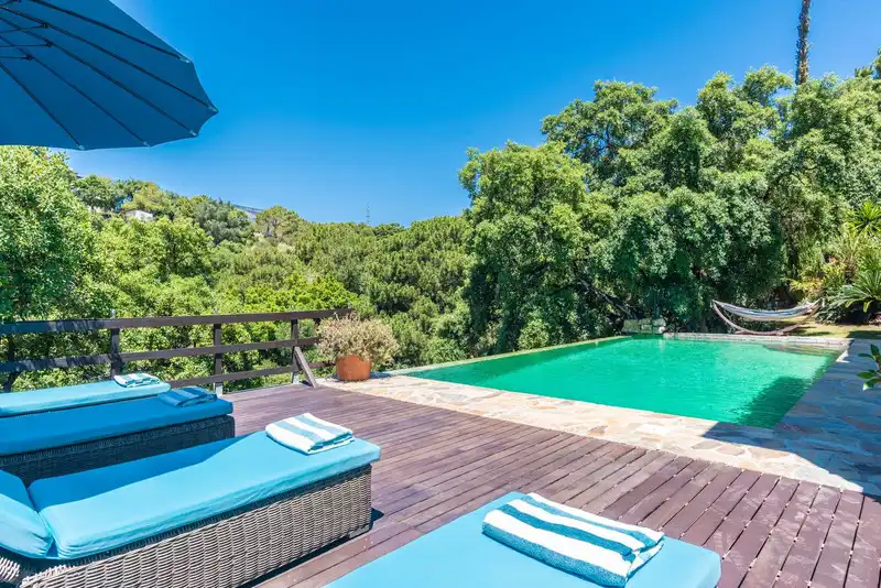 Casa amb piscina en venda a Altos de Estepona, imagen 2