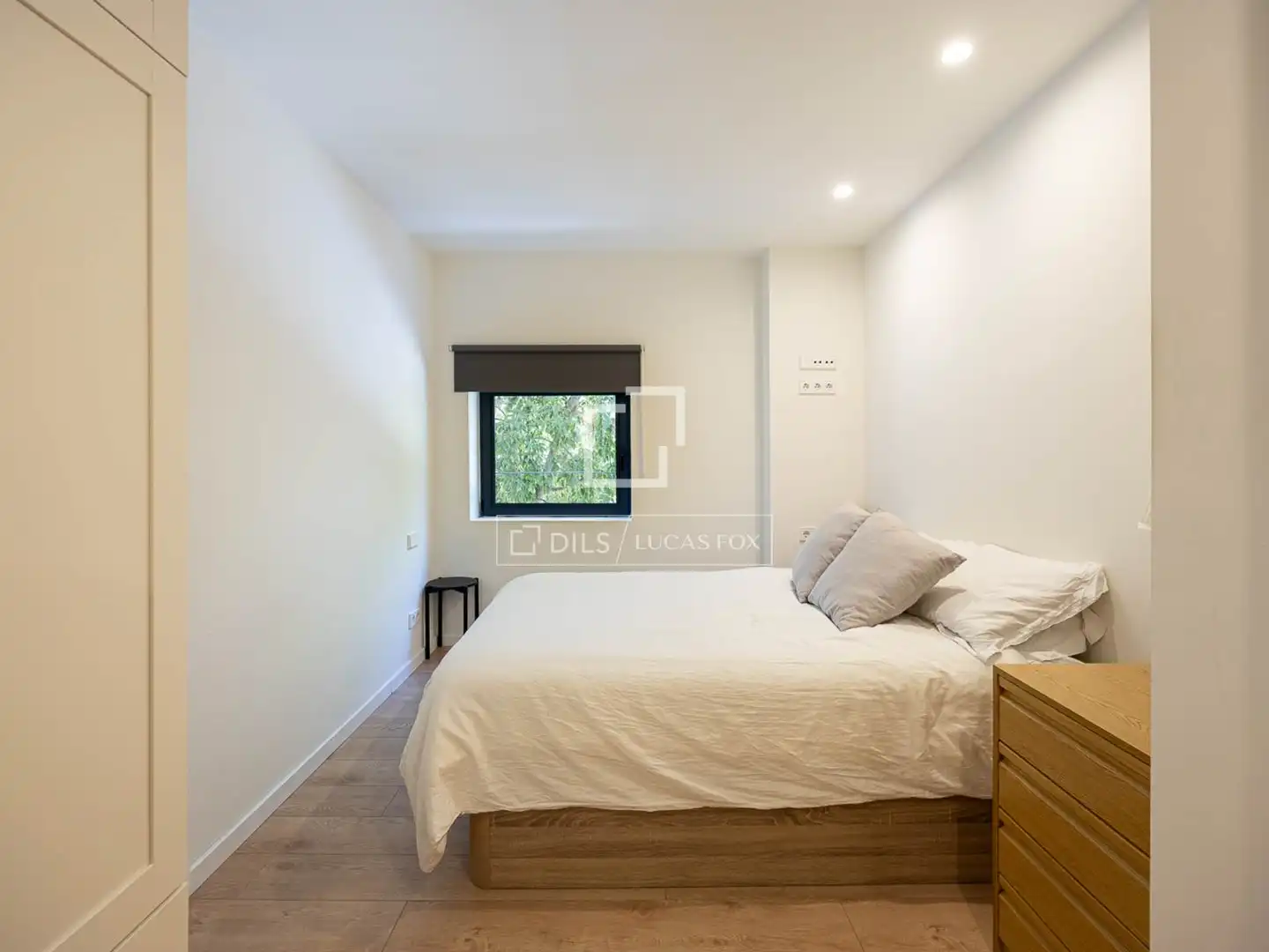 Bedroom of Flat for sale in Barcelona  with Air Conditioner, Terrace and Furnished