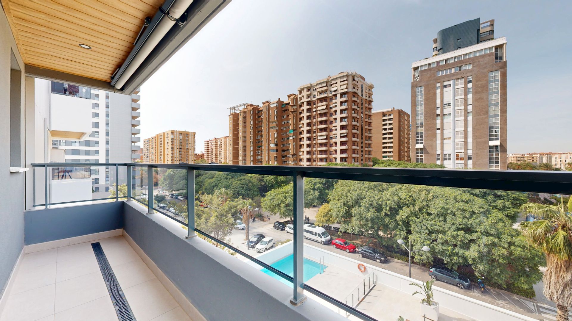 Vista exterior de Pis en venda en  Valencia Capital amb Aire condicionat, Terrassa i Traster