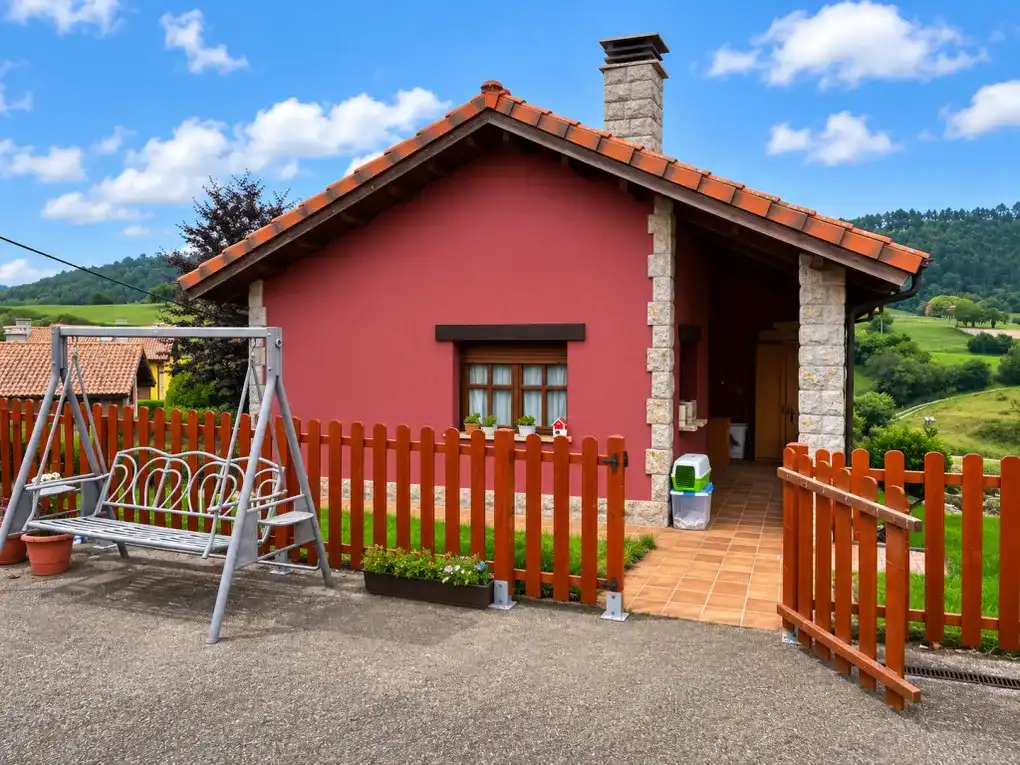 Vista exterior de Casa o chalet en venta en Llanes con Calefacción, Jardín privado y Terraza