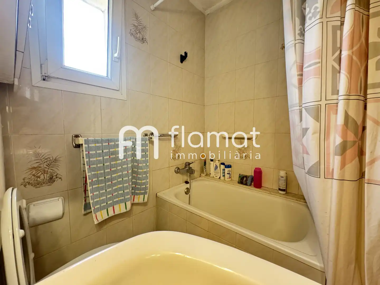 Baño de Piso en venta en Girona