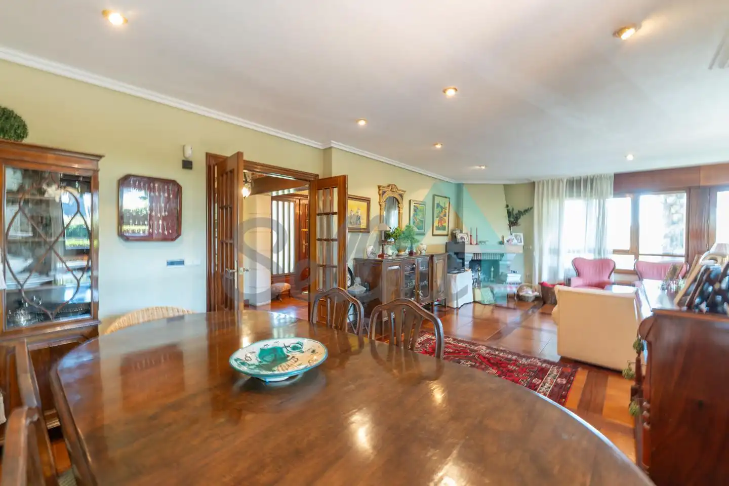 Dining room of Detached homes for sale in Llanes  with Heating, Private garden and Parquet flooring