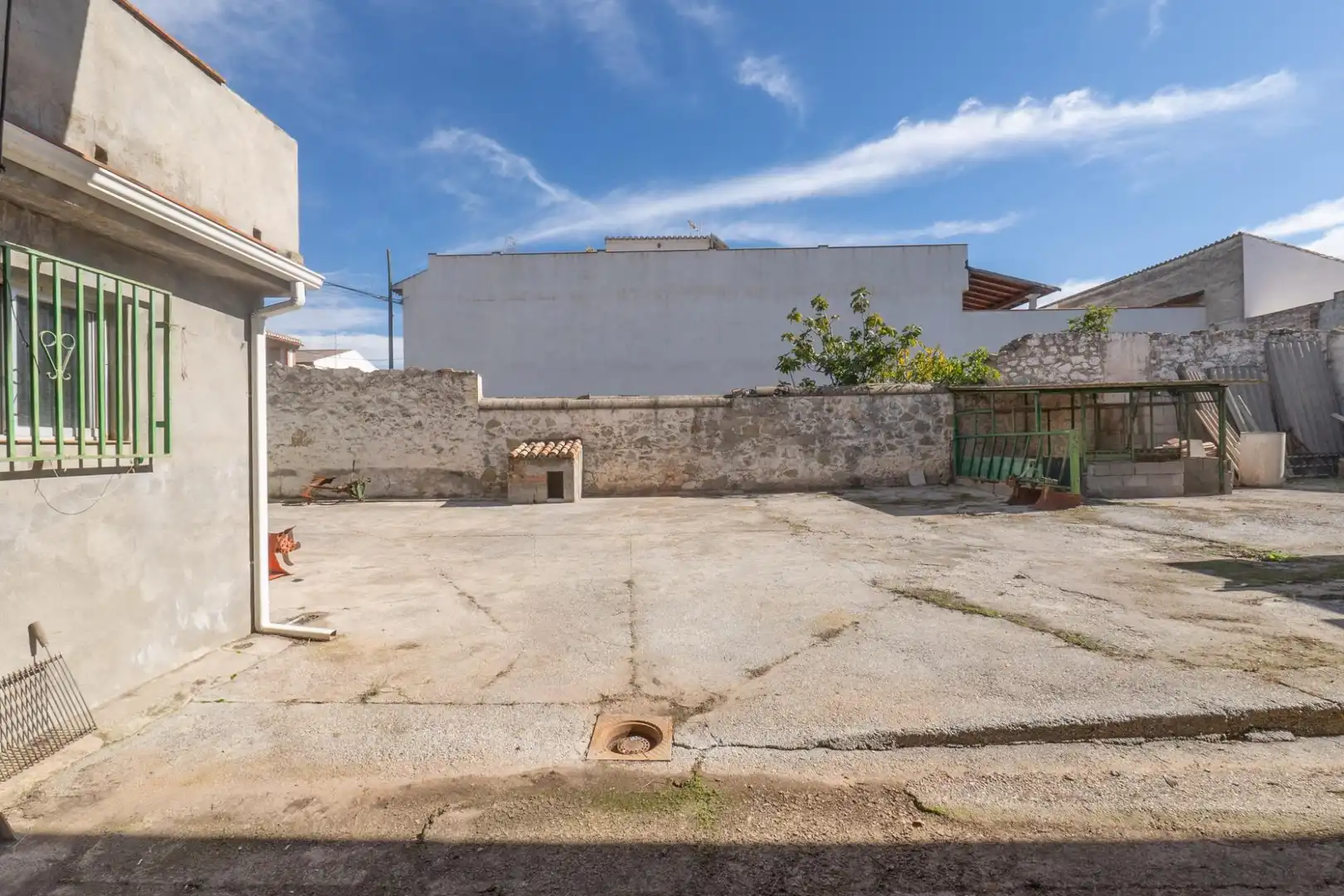 Vista exterior de Casa o chalet en venta en Albolote con Terraza y Balcón