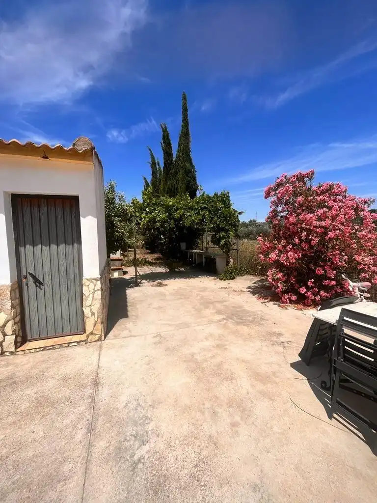 Vista exterior de Casa o xalet en venda en Córdoba amb Aire condicionat, Jardí privat i Terrassa