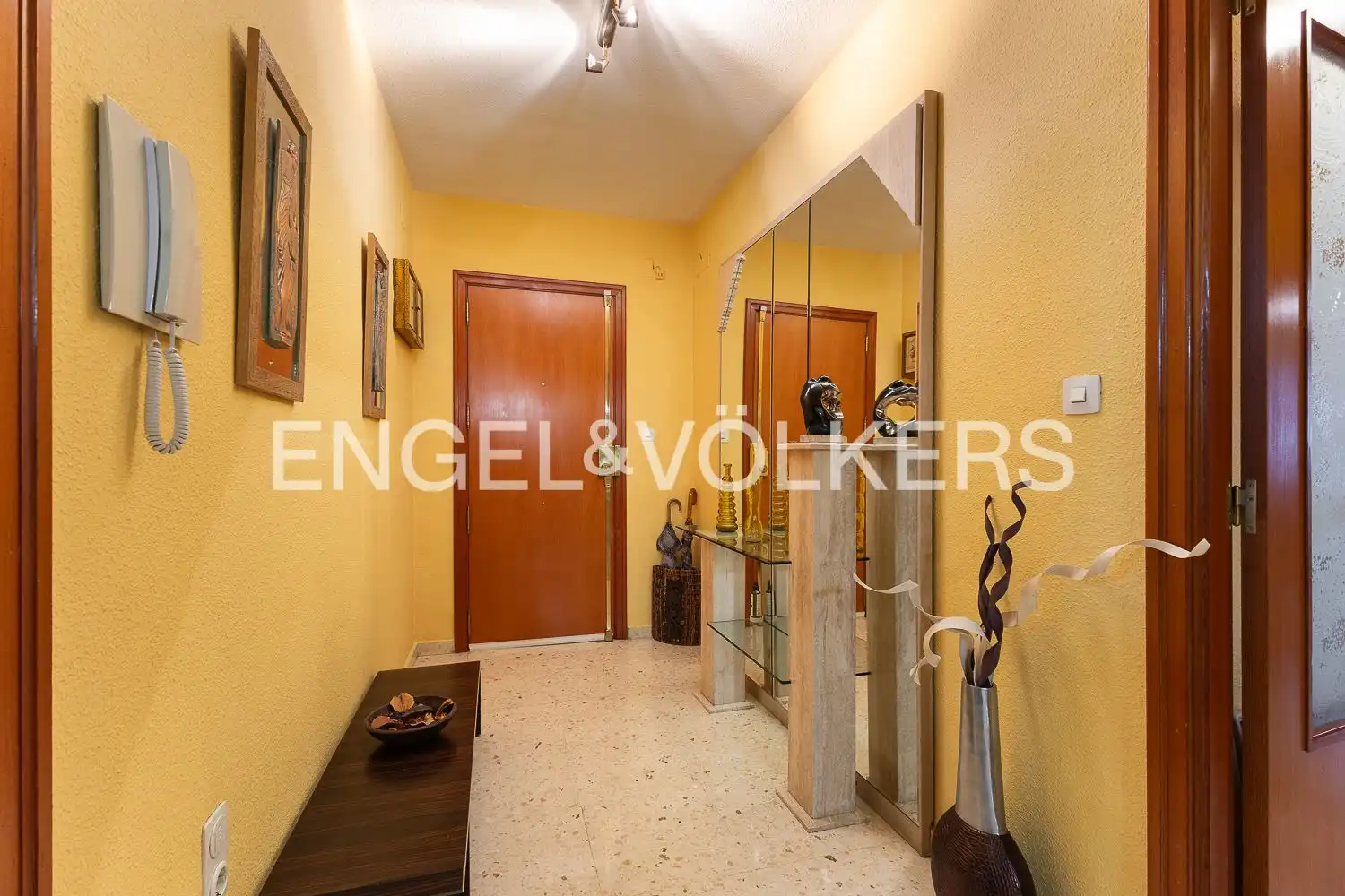 Piso en venta en Valencia con Aire acondicionado, Calefacción y Trastero