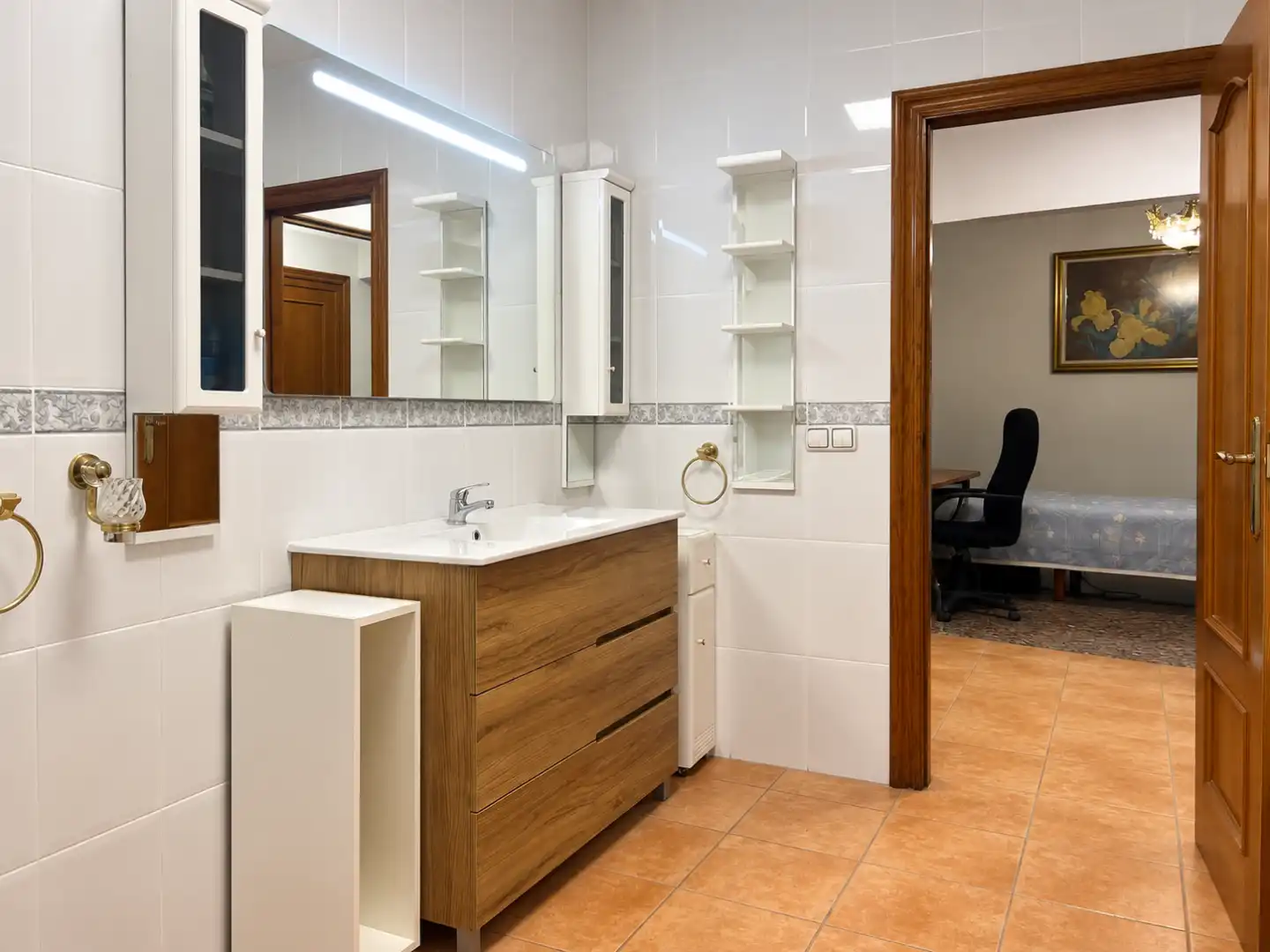 Bathroom of Houses for sale in Burjassot  with Terrace and Storage room