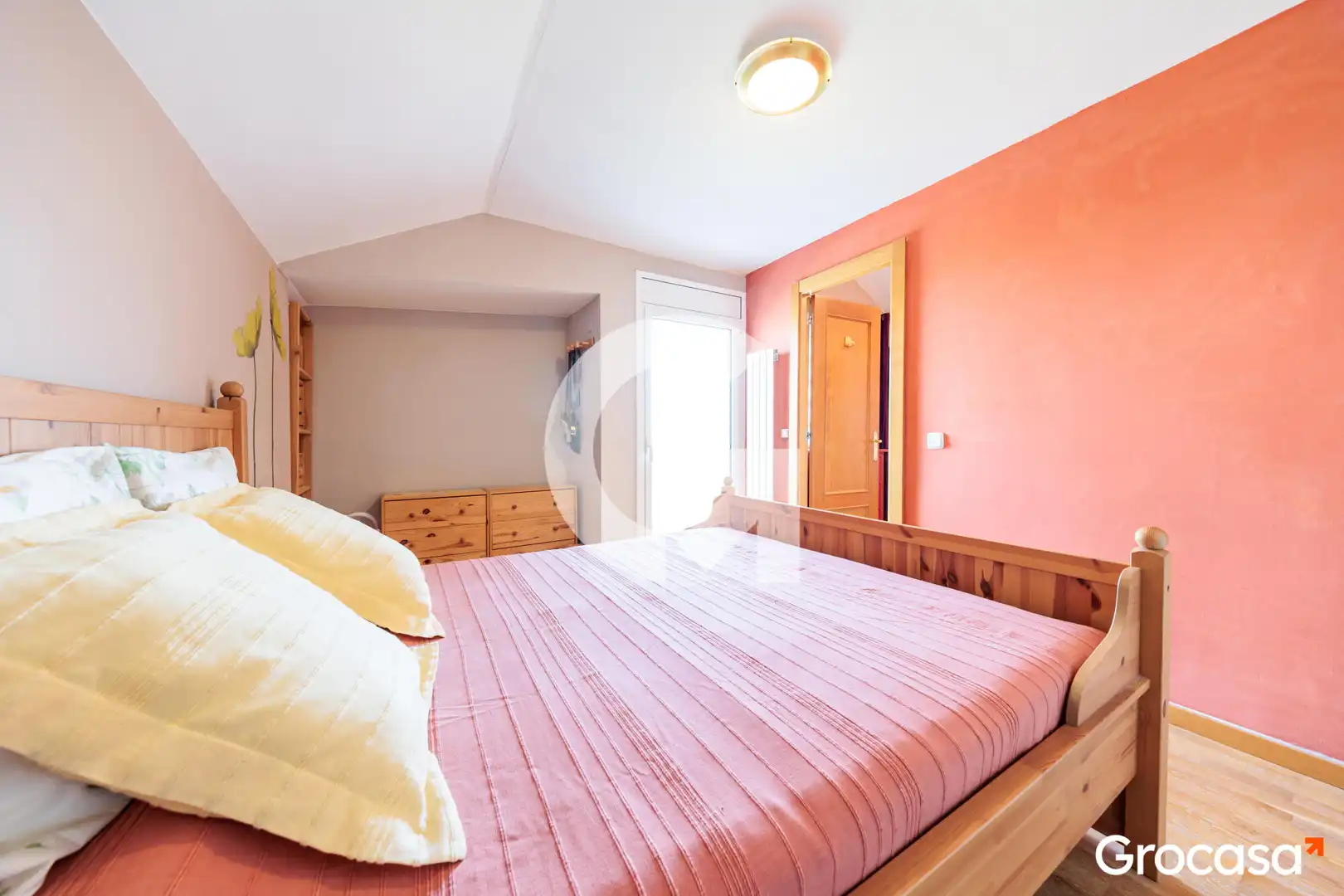 Dormitori de Casa o xalet en venda en Castellar del Vallès amb Aire condicionat, Calefacció i Jardí privat