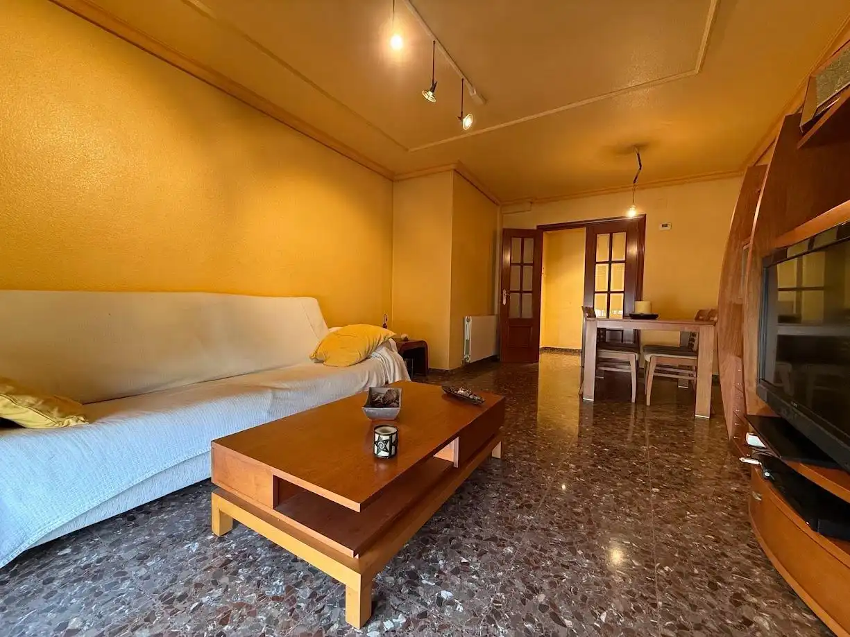 Sala d'estar de Pis en venda en Valencia amb Balcó