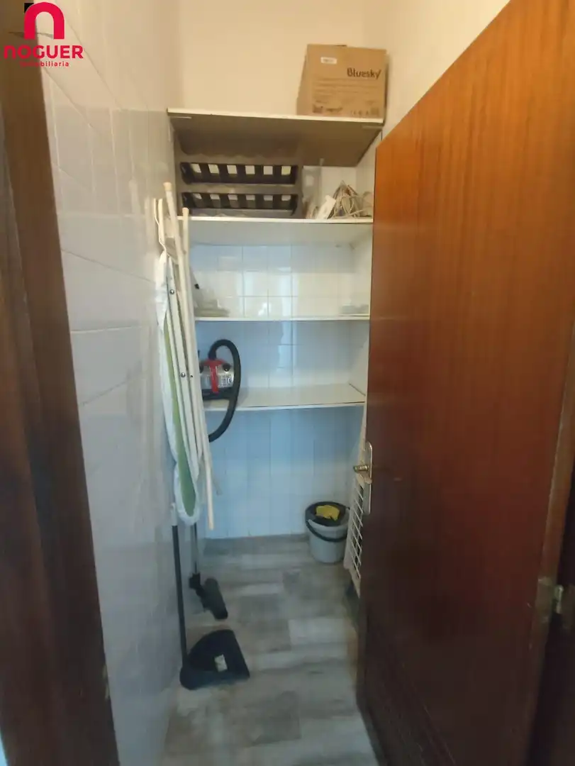 Cocina de Piso para compartir en Córdoba con Aire acondicionado y Amueblado