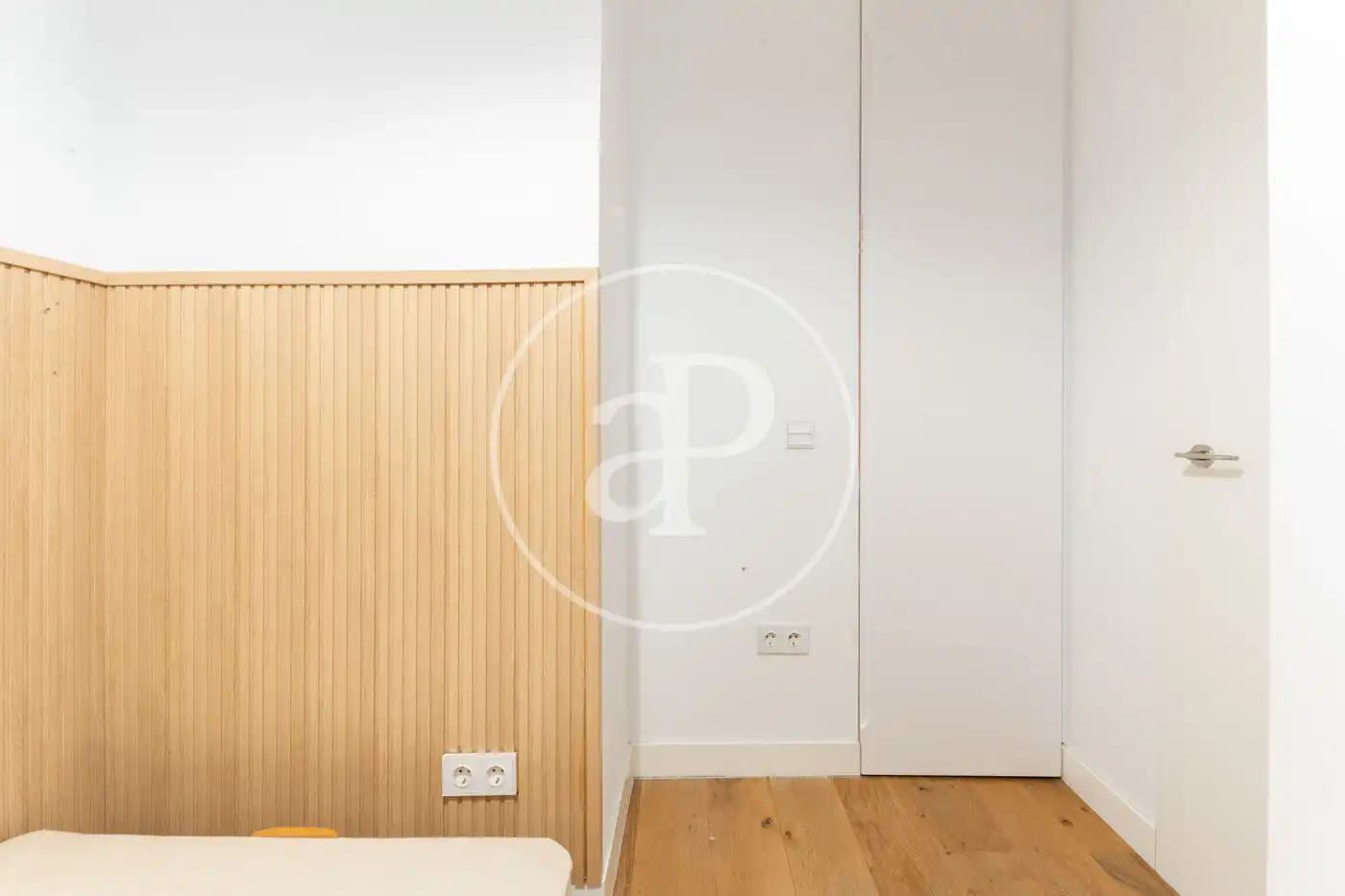 Habitación de Piso en venta en Madrid con Aire acondicionado, Calefacción y Jardín privado