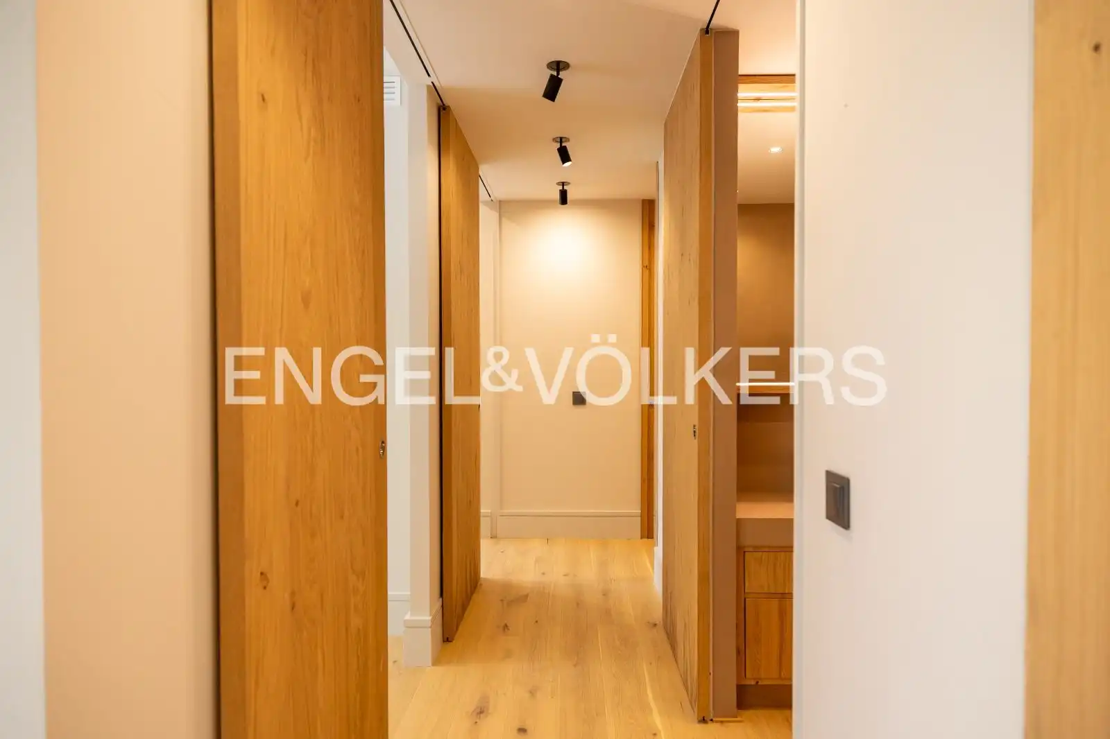 Piso en venta en Barcelona con Aire acondicionado, Calefacción y Parquet