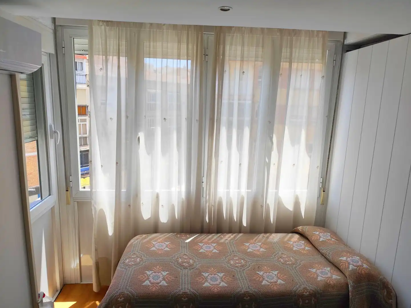 Bedroom of Flat for sale in Málaga  with Air Conditioner, Heating and Oven