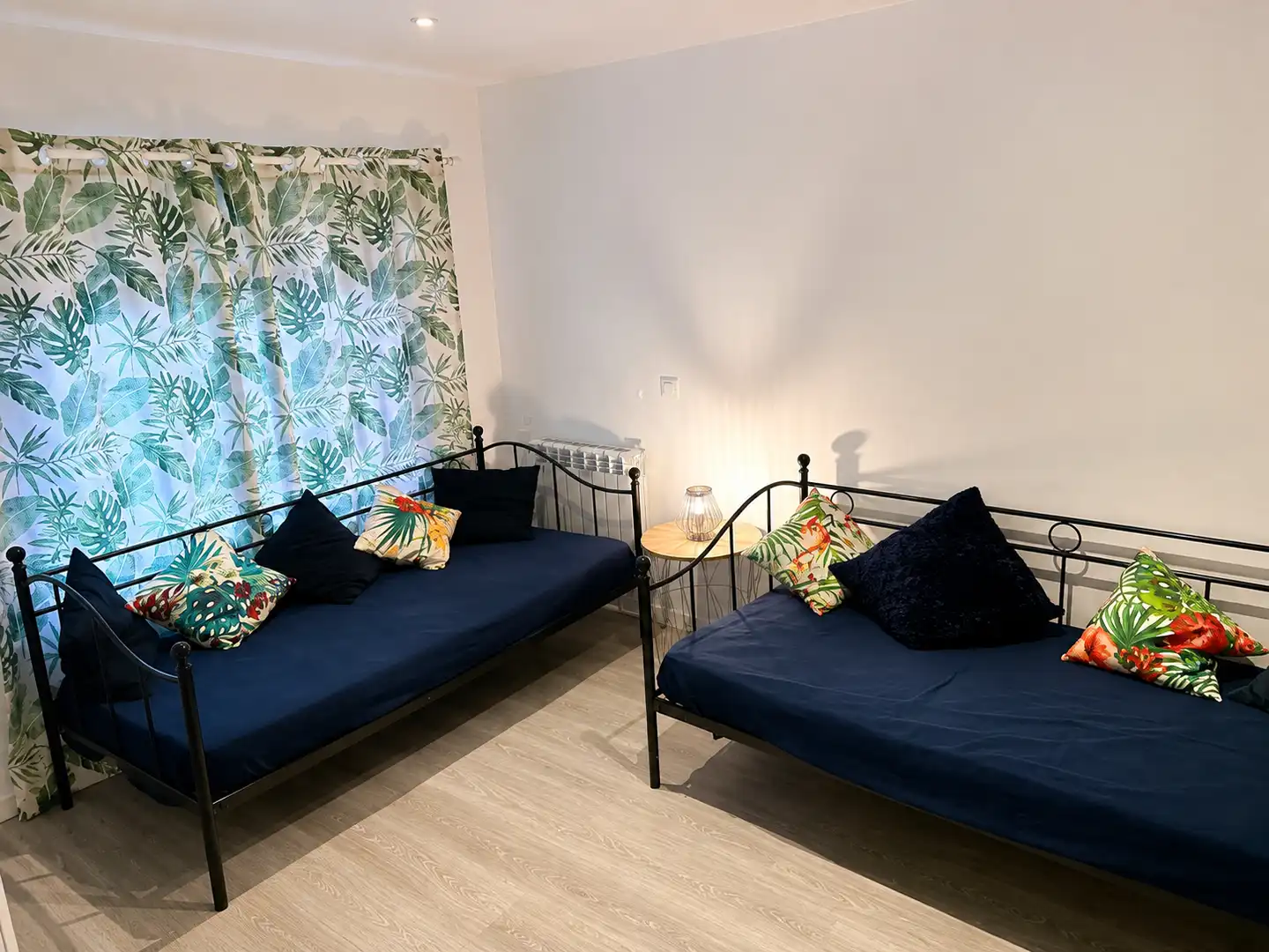Bedroom of Flat for rent in Santander  with Heating, Terrace and Furnished