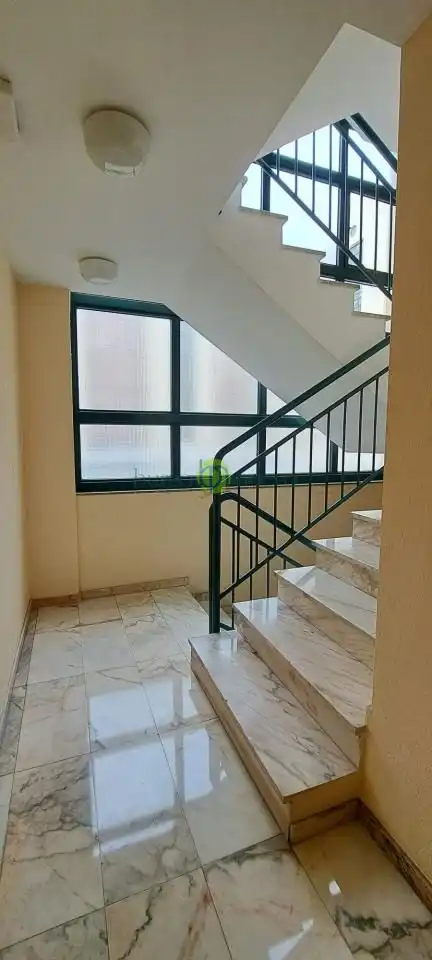 Piso en venta en León Capital  con Calefacción, Parquet y Terraza