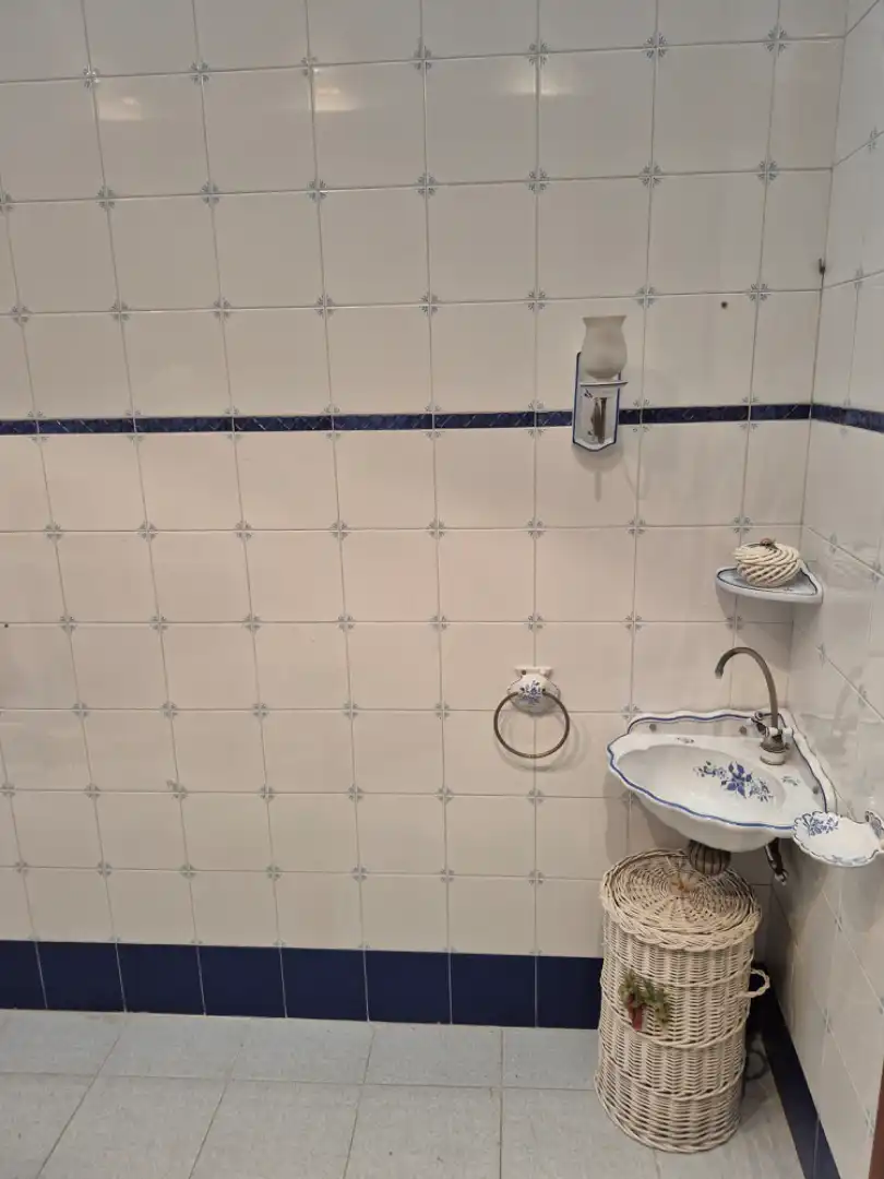 Baño de Piso en venta en Elche / Elx con Aire acondicionado, Calefacción y Trastero