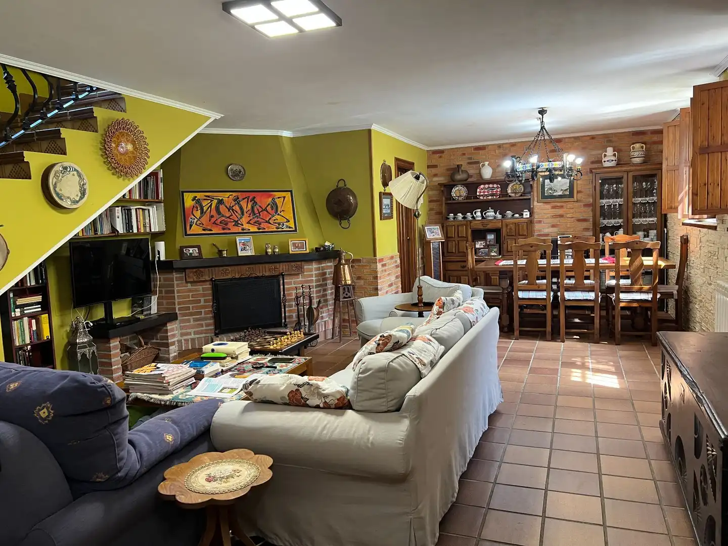 Sala de estar de Casa o chalet en venta en Cangas de Onís con Calefacción, Jardín privado y Amueblado
