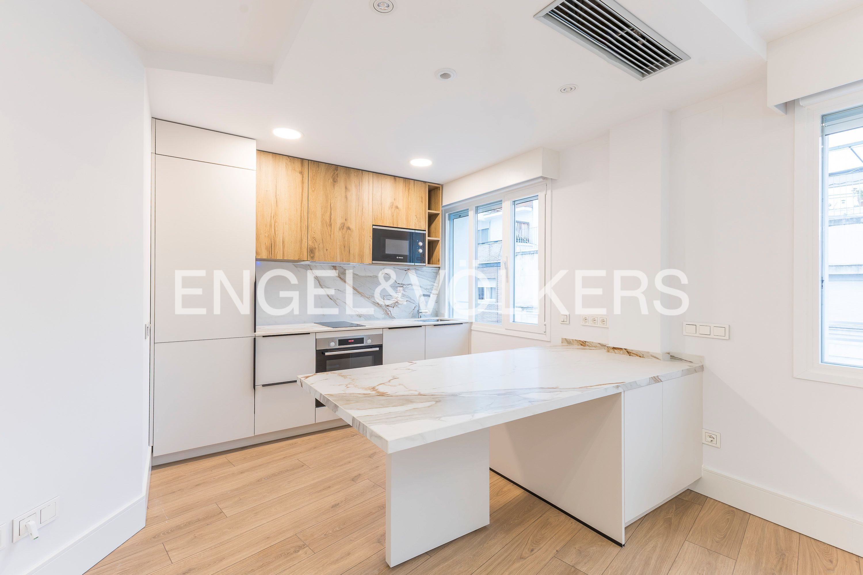 Cuina de Apartament en venda en  Madrid Capital amb Aire condicionat, Calefacció i Traster