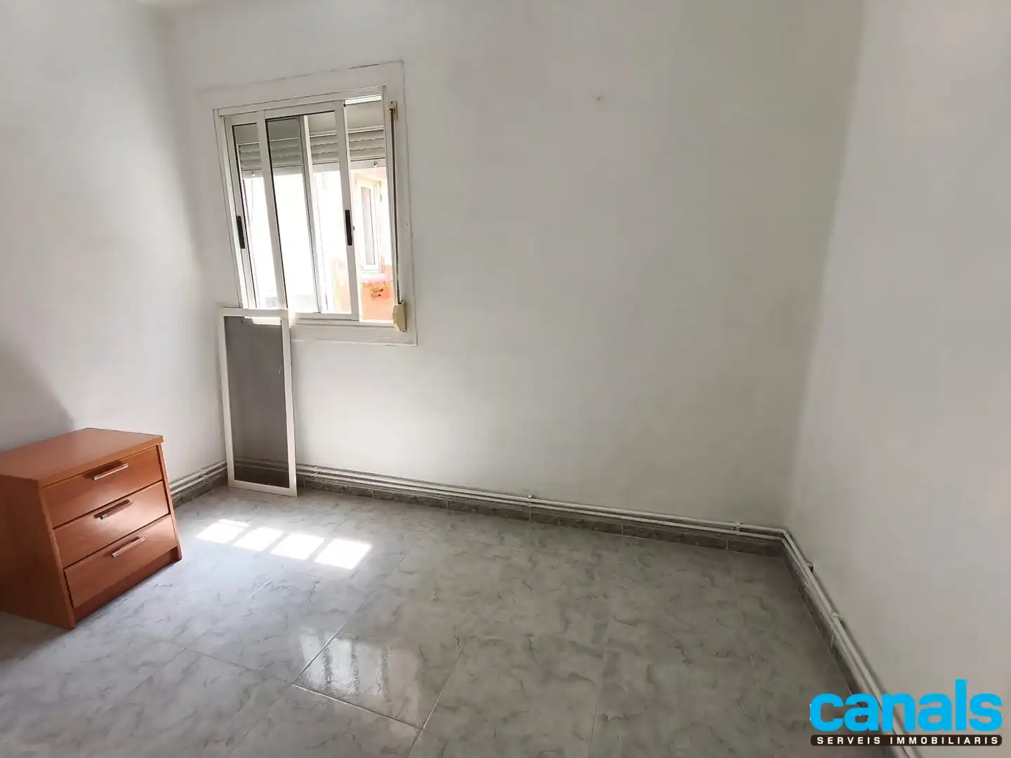 Dormitori de Pis en venda en Ripollet amb Aire condicionat, Calefacció i Terrassa