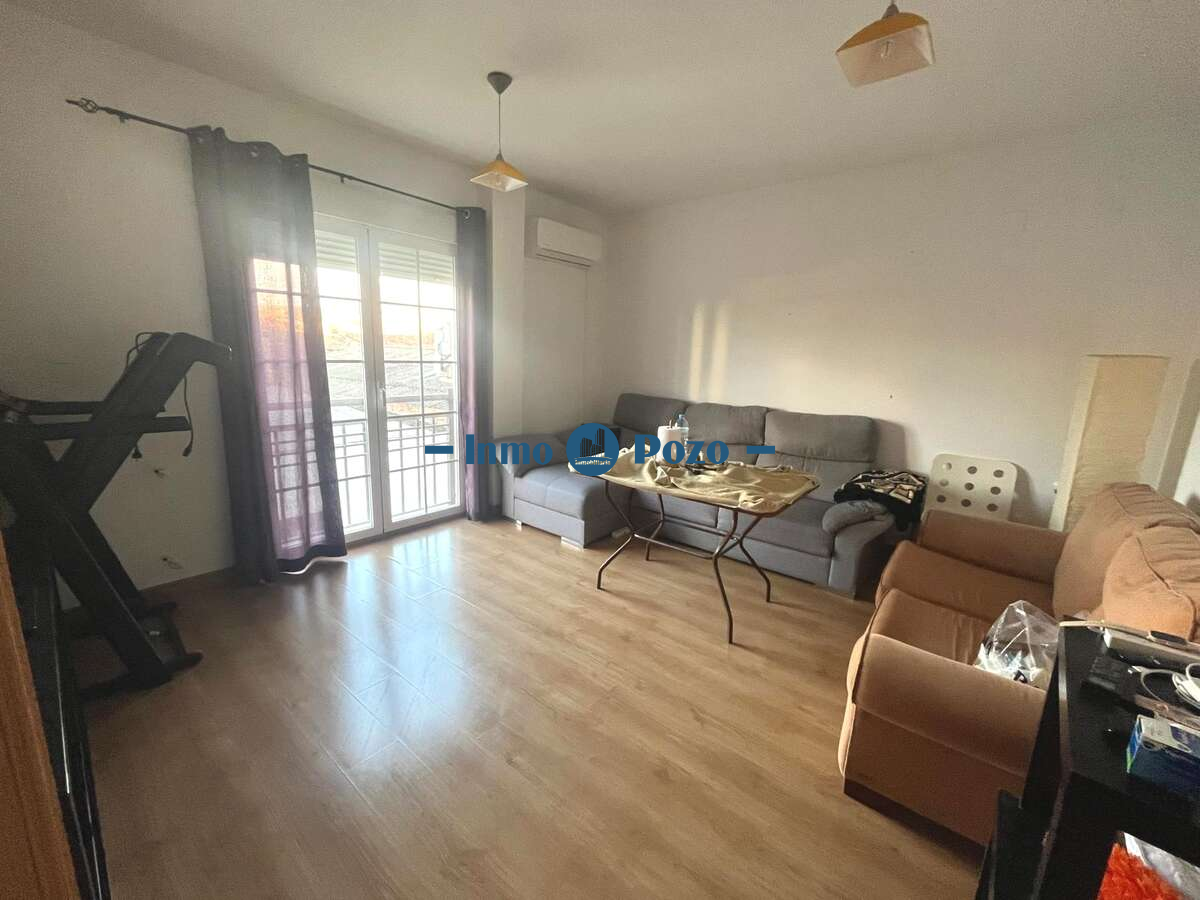 Living room of Flat for sale in Almendralejo  with Air Conditioner, Heating and Storage room