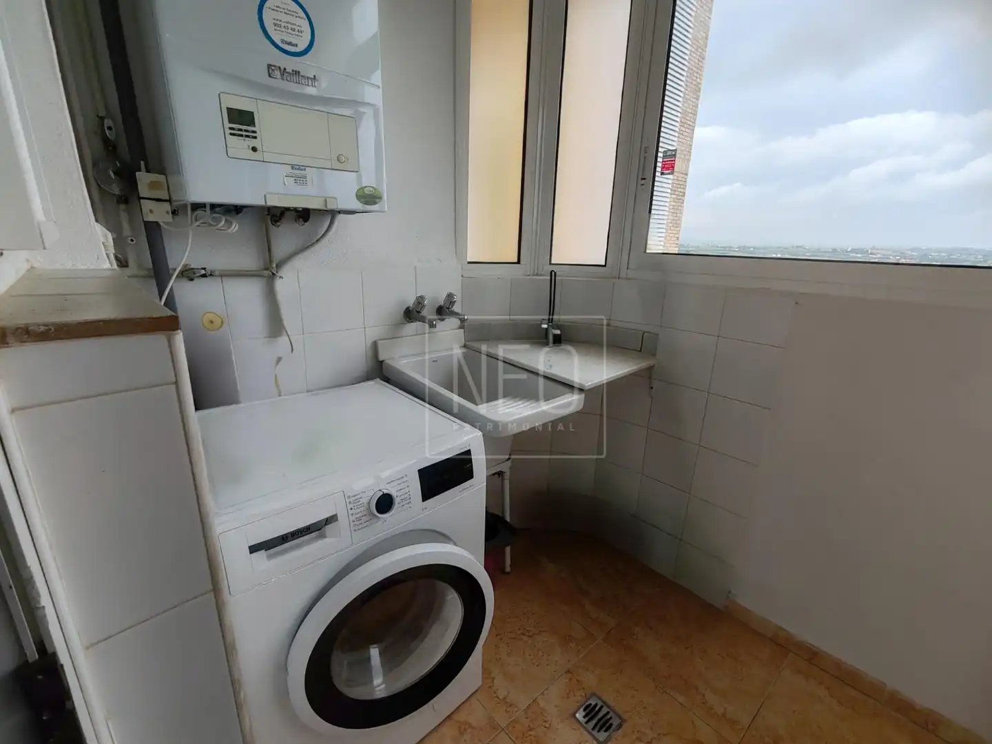 Baño de Ático en venta en Tavernes de la Valldigna con Aire acondicionado, Terraza y Piscina comunitaria