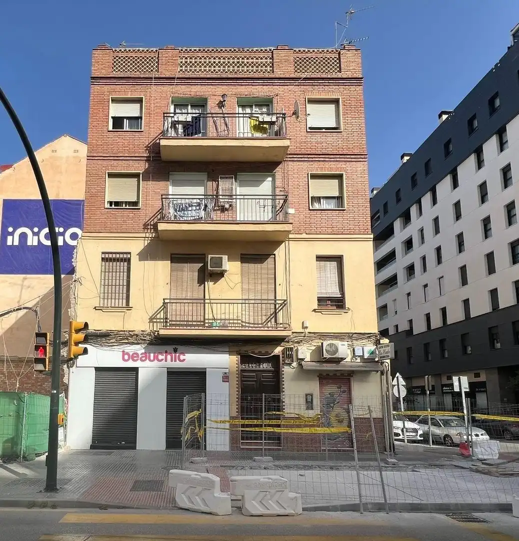 Edifici en venda a PERCHEL DEL, Perchel Sur - Plaza de Toros Vieja