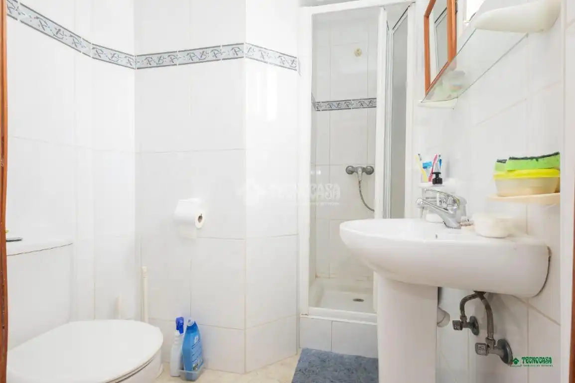 Baño de Piso en venta en Vera con Aire acondicionado y Balcón