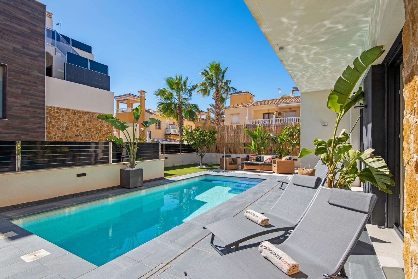 Swimming pool of House or chalet to rent in Orihuela  with Air Conditioner, Heating and Private garden