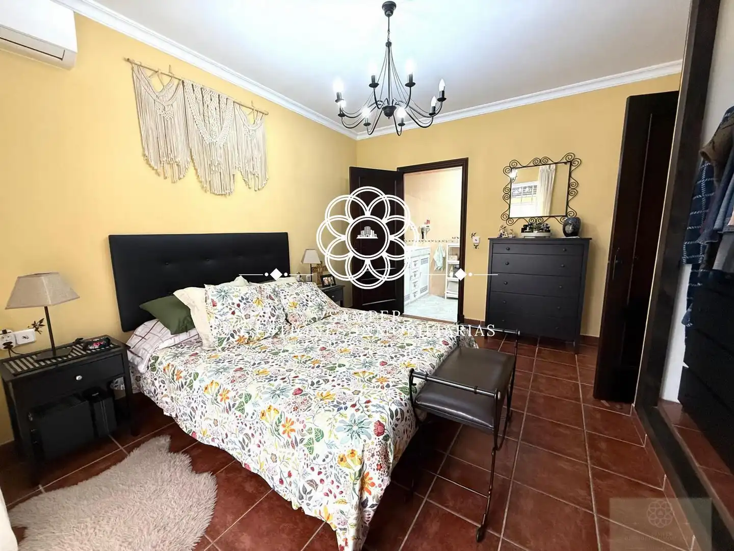 Dormitori de Casa adosada en venda en El Puerto de Santa María amb Traster