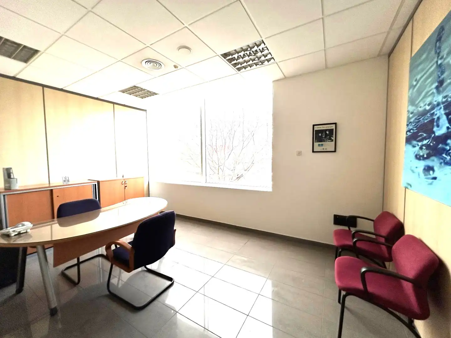 Büro zur Miete in Málaga mit Klimaanlage, Heizung und Terrasse