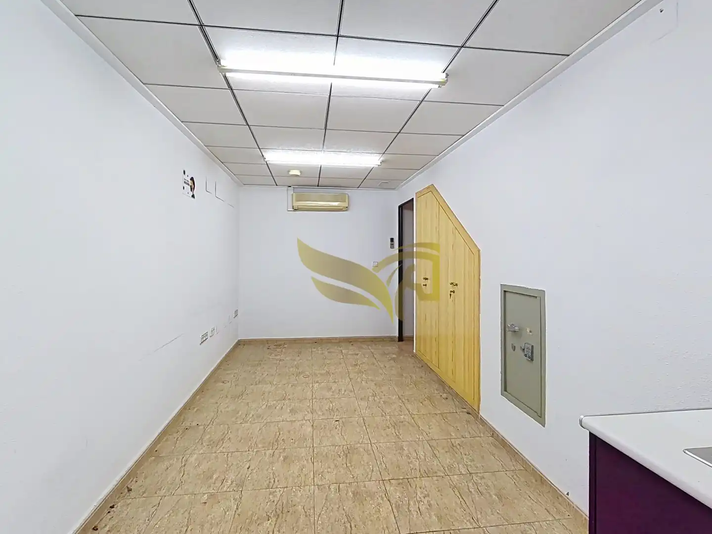 Local en venta en Alcantarilla con Aire acondicionado, Amueblado y Internet