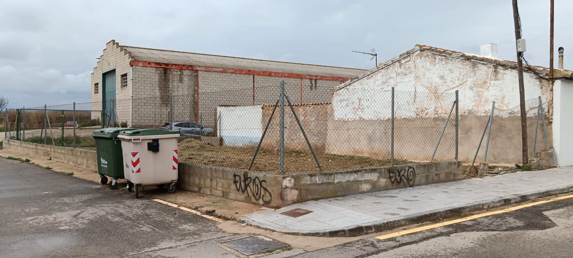 Parking of Residential for sale in Pinseque