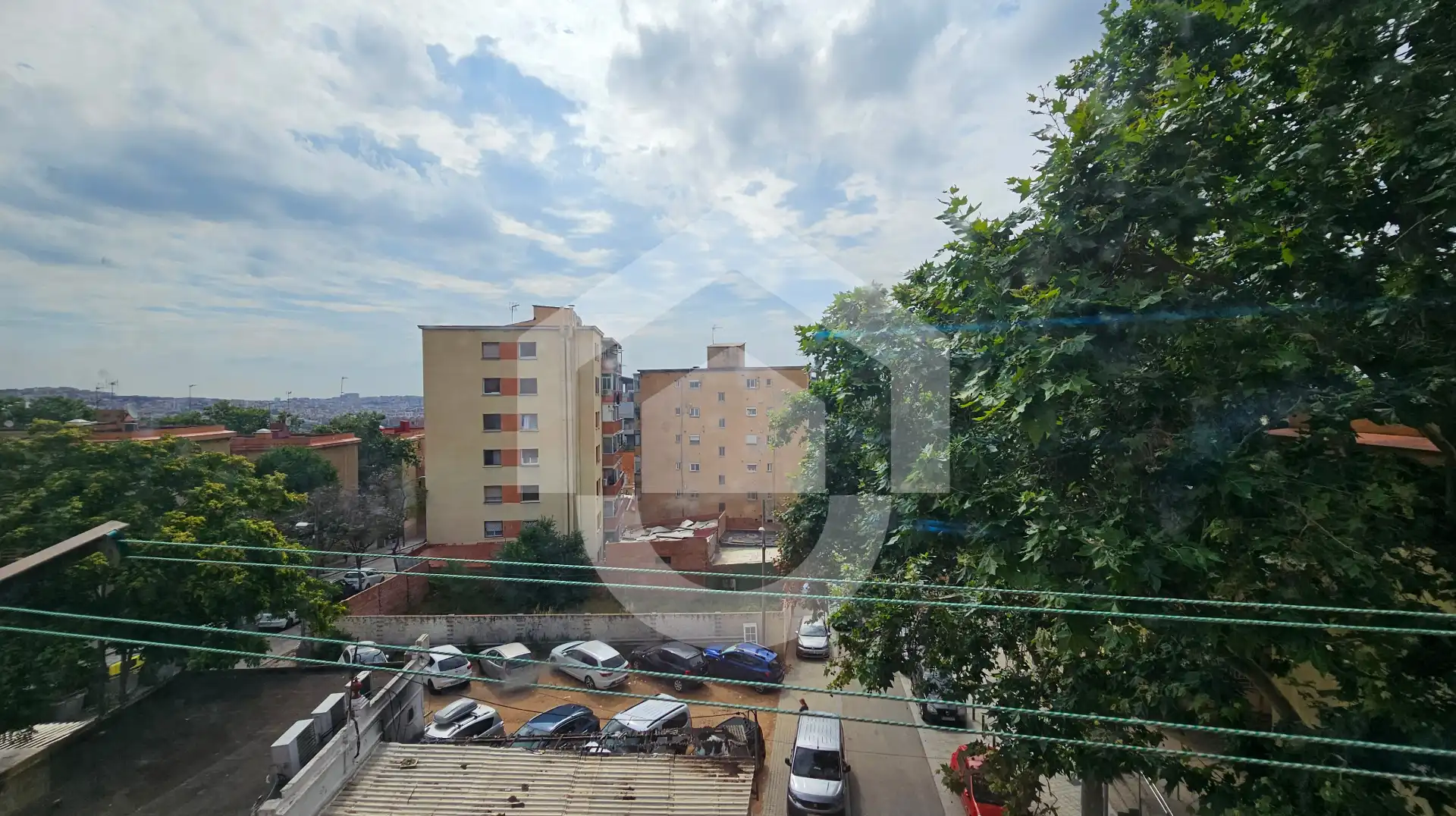 Parking de Piso en venta en Barcelona con Aire acondicionado y Calefacción