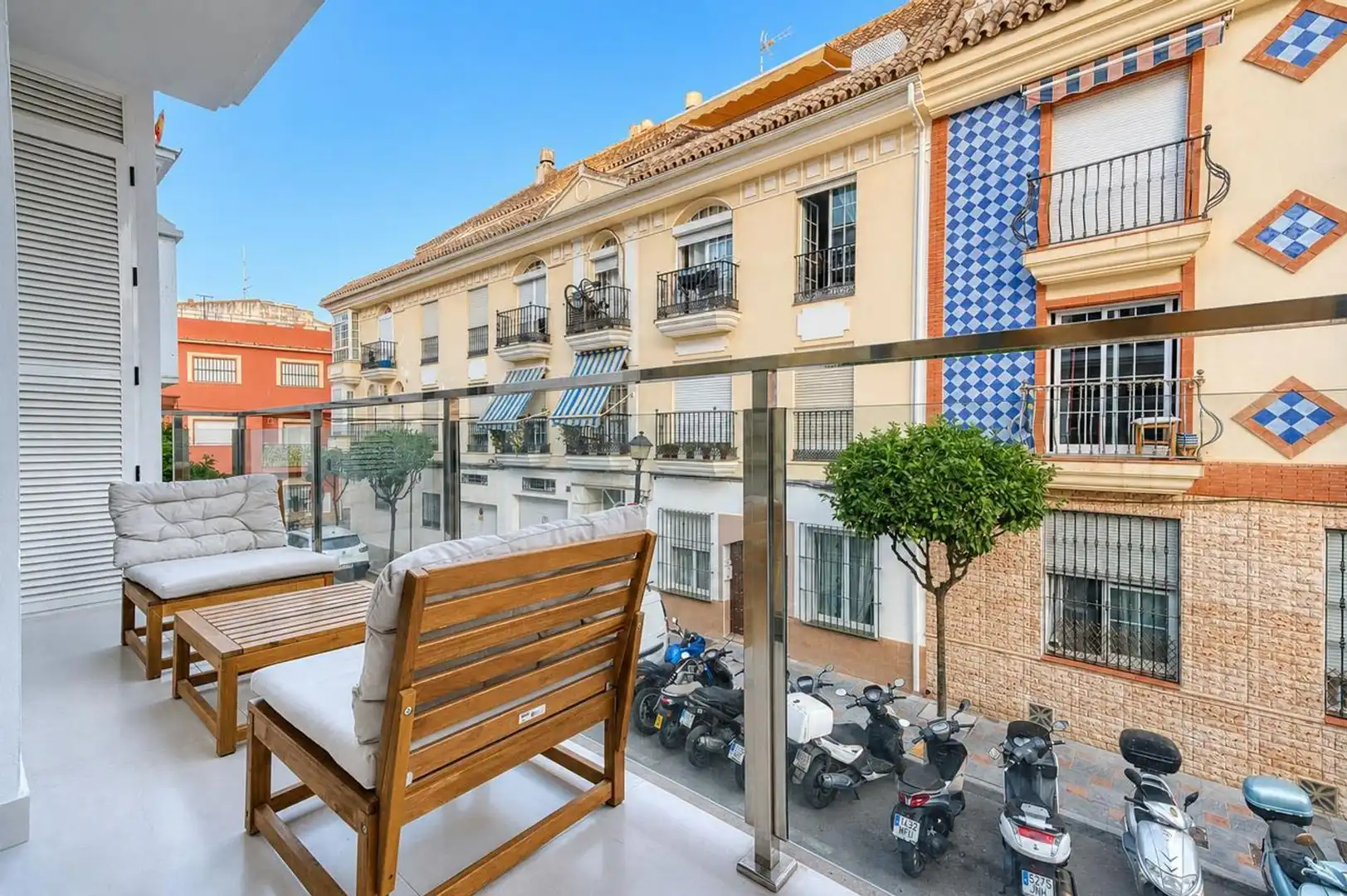 Apartament amb terrassa de lloguer a Puerto Deportivo
