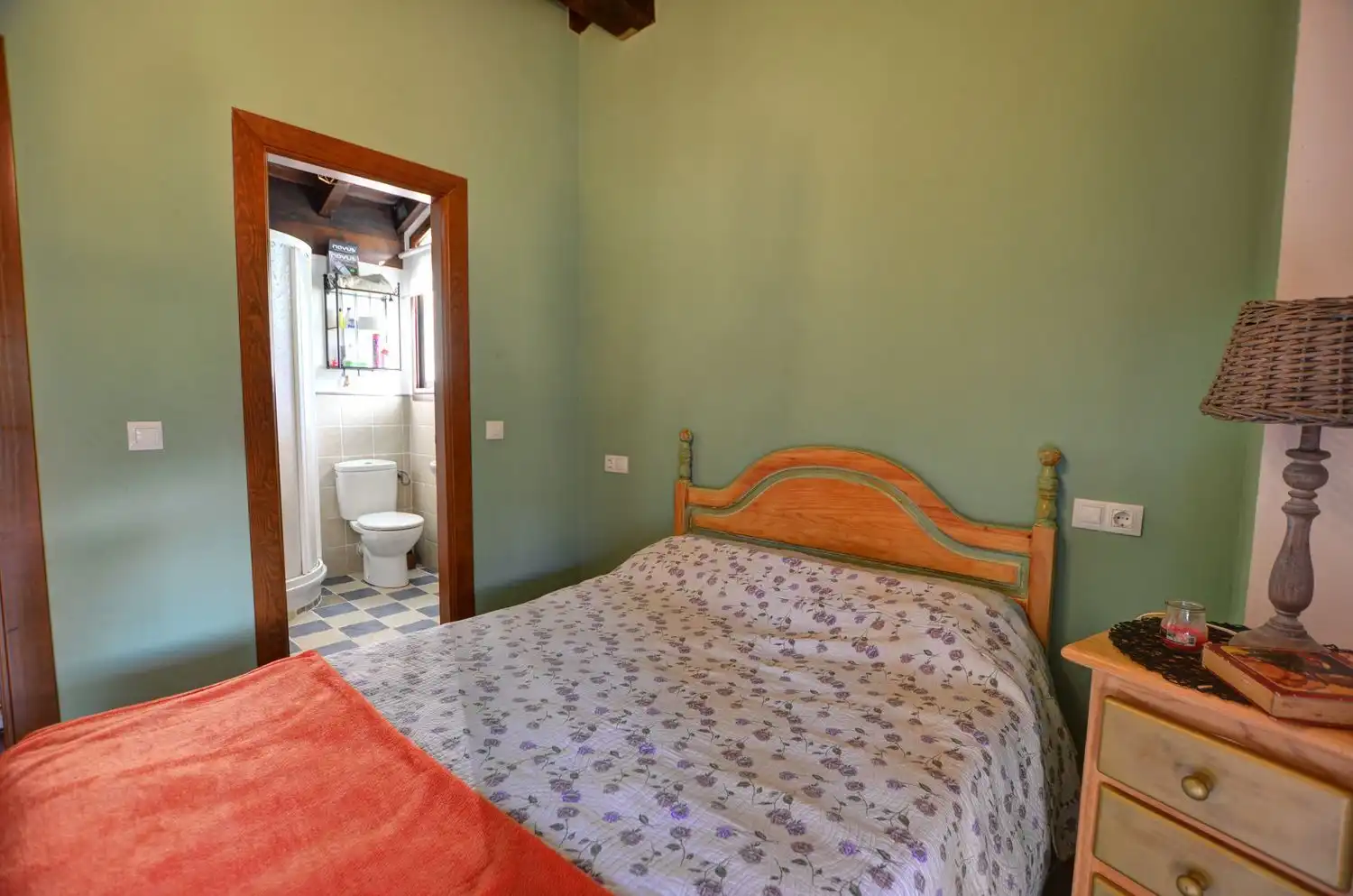 Bedroom of Houses for sale in Cangas de Onís  with Heating, Terrace and Swimming Pool