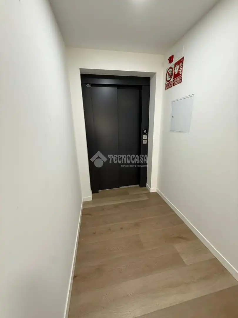 Wohnung zur Miete in Camas mit Terrasse und Abstellraum